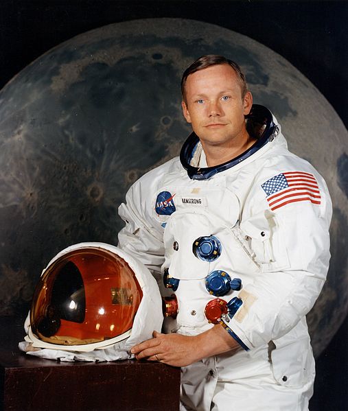 Neil Armstrong - Astronaut   wikipedia