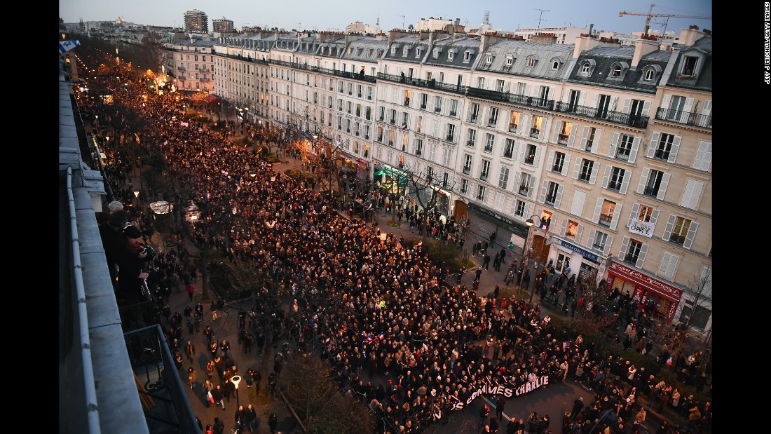 150111121817-22-paris-rally-0111-super-169