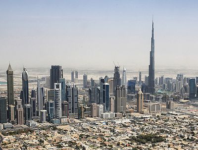 Dubai_skyline_2015_(crop)